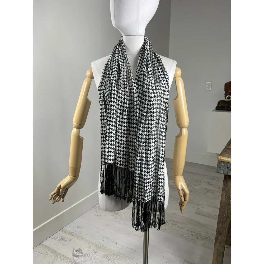 N/A silk houndstooth